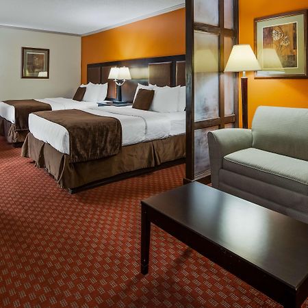 Best Windsor Inn Лъбък Екстериор снимка