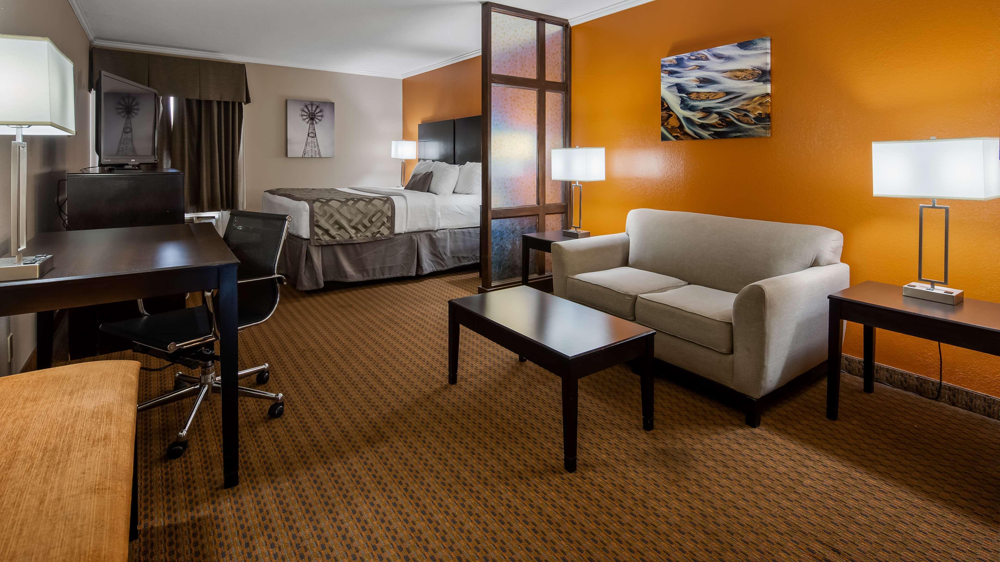 Best Windsor Inn Лъбък Екстериор снимка