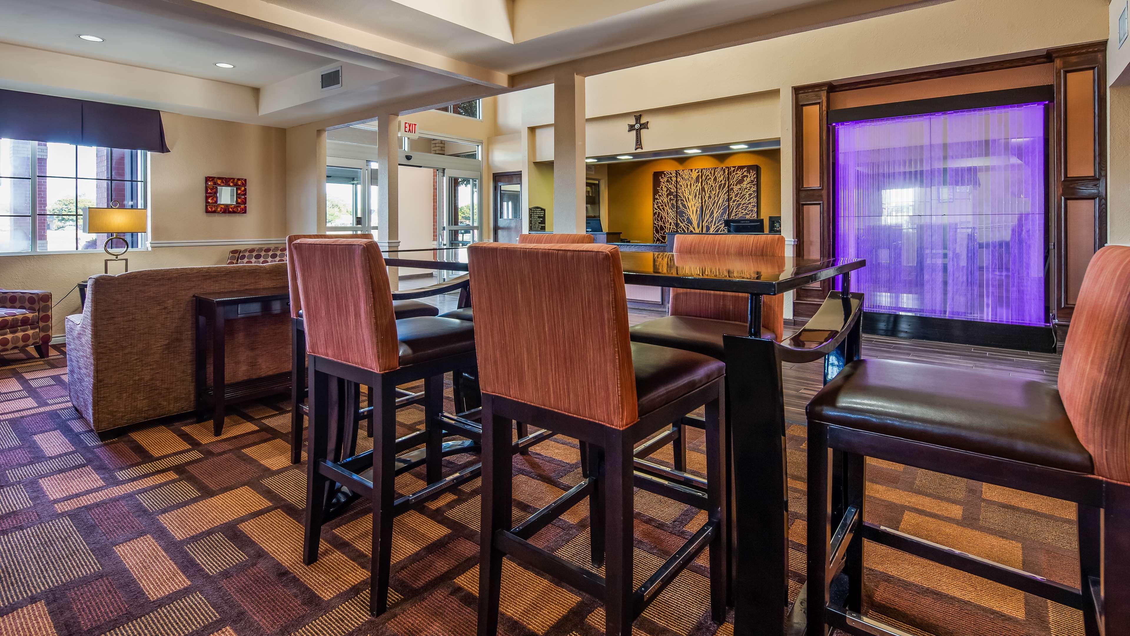 Best Windsor Inn Лъбък Екстериор снимка